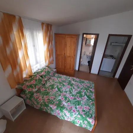 Beachfront Villa Palma * Omiš