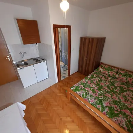 Apartment Beachfront Villa Palma