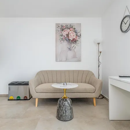 Appartamento Beachfront Palma Omiš