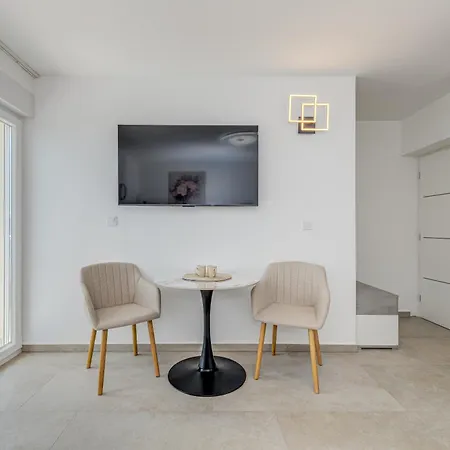 Apartman Beachfront Palma *