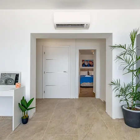 Beachfront Palma Appartamento