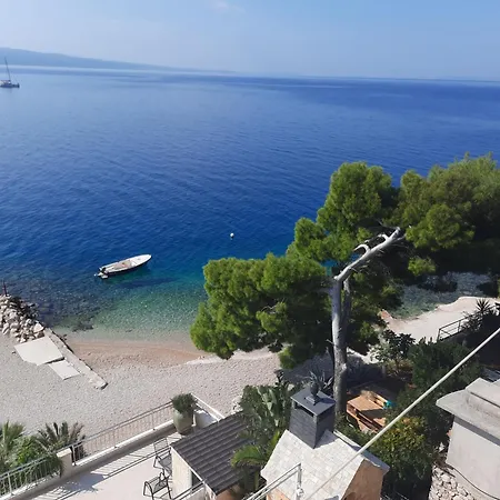 Beachfront Palma Apartman *