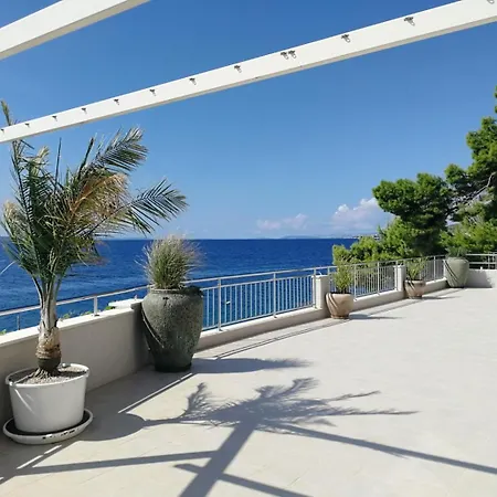 Beachfront Palma Apartman *
