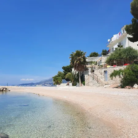 Beachfront Palma Omiš